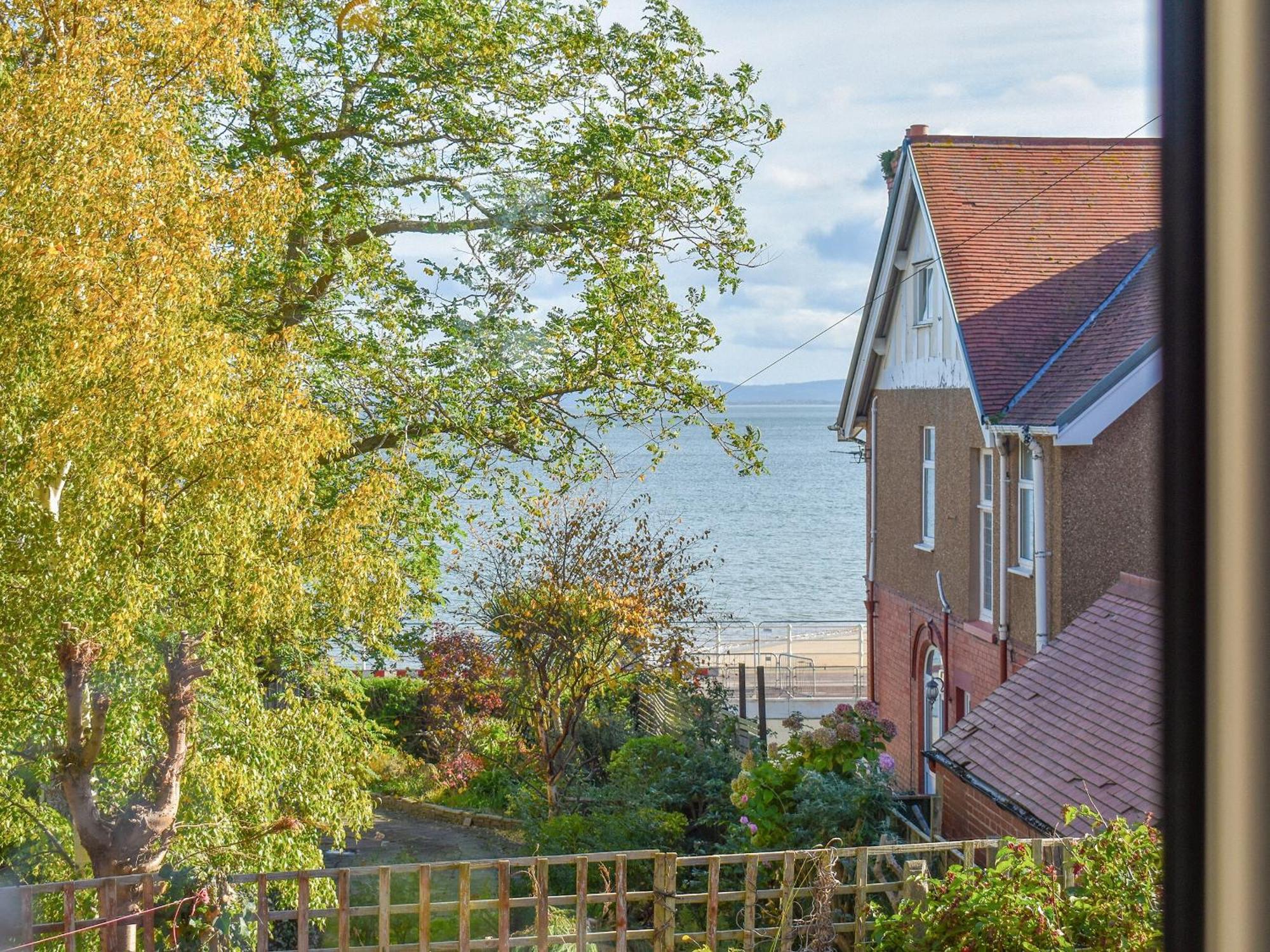 Sea View Cottage Рос-он-Си Экстерьер фото